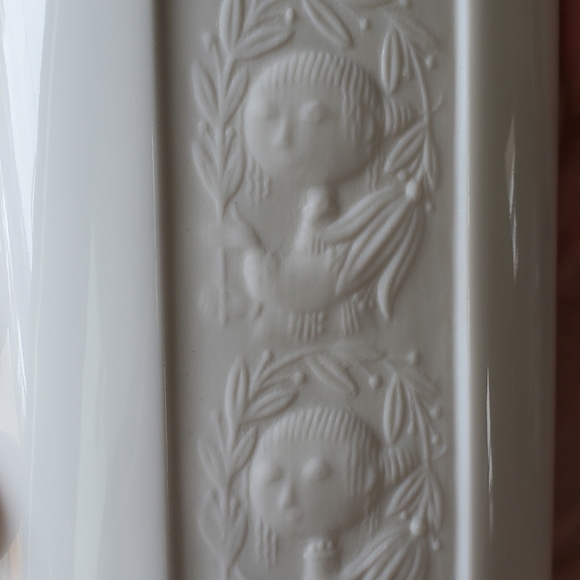Vtg Rosenthal Bjorn Wiinblad Studio Line Faces in Relief White Porcelain Vase - Picture 2 of 8